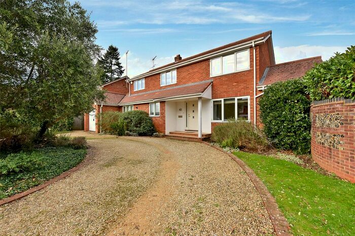 4 Bedroom Detached House To Rent In Pound Lane, Marlow, Buckinghamshire, SL7