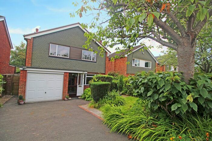 4 Bedroom Detached House To Rent In Kilworth Height, Fulwood, PR2