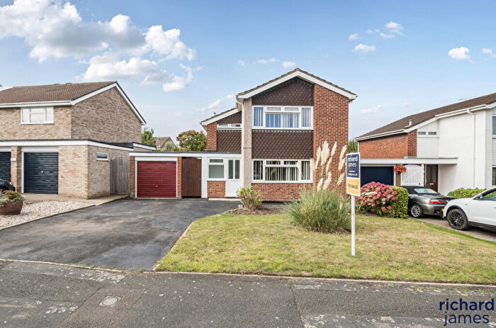 3 Bedroom Detached House For Sale In Vowley View, Royal Wootton Bassett, SN4