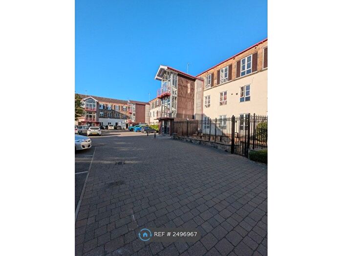 2 Bedroom Flat To Rent In Meanwood, Leeds, LS6