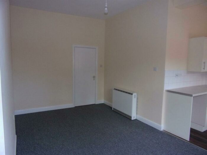 1 Bedroom Flat To Rent In Flat, Sussex Street, Rhyl, LL18