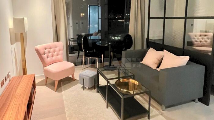 Studio To Rent In Wardian, Canary Wharf, London, E14