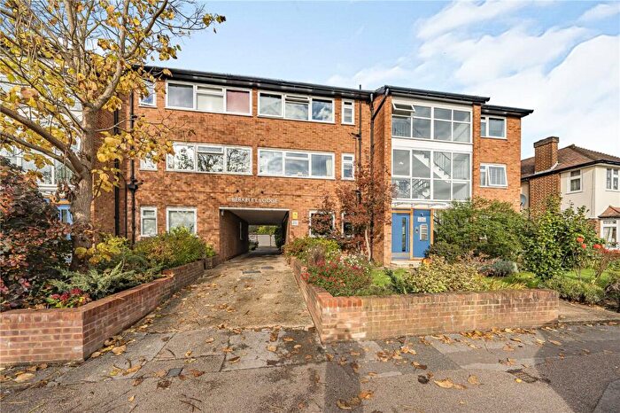 1 Bedroom Flat For Sale In Sandal Road, New Malden, KT3