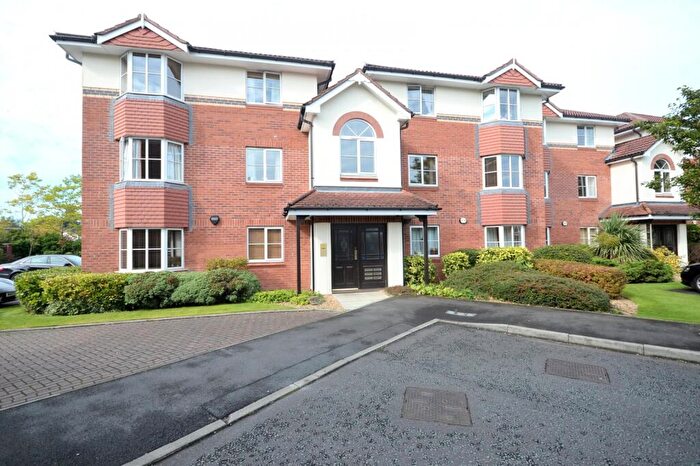 2 Bedroom Apartment To Rent In Tiverton Drive, Wilmslow, SK9