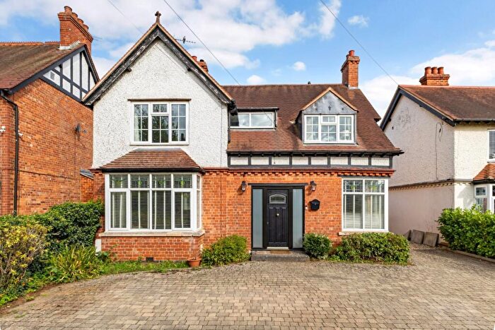 4 Bedroom House To Rent In Twyford Gardens Banbury, OX17