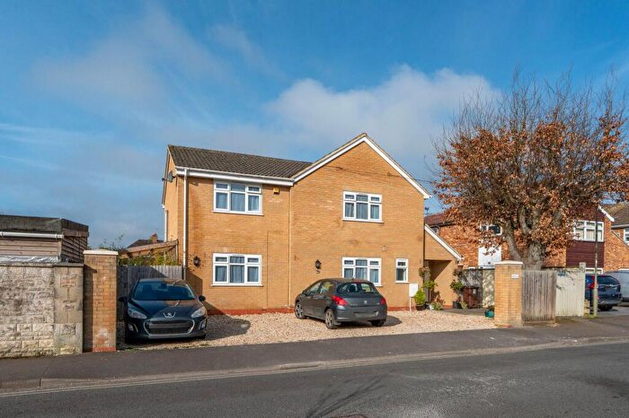 2 Bedroom Apartment For Sale In Longfields, Park Mews Longfields, OX26