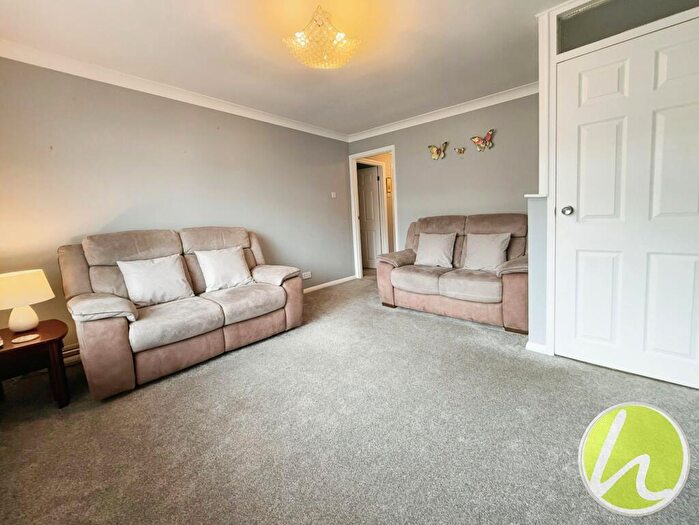 2 Bedroom Semi-Detached Bungalow For Sale In Digby Road, Corringham, SS17
