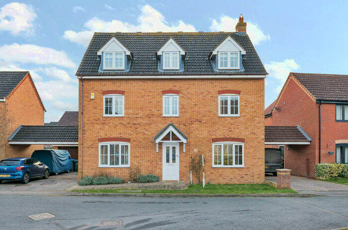 5 Bedroom Detached House For Sale In Sandy Road, Calvert, Buckingham, MK18