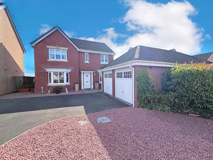 4 Bedroom Detached House For Sale In , Cleuch Place, Maddiston, Falkirk, FK2