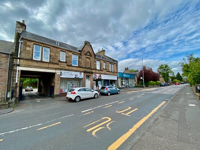 1 Bedroom Flat To Rent In Lanark Road, Juniper Green, Edinburgh, EH14