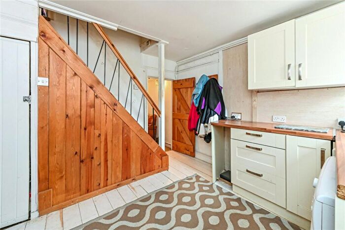 2 Bedroom Semi-Detached House For Sale In Sussex Road, Petersfield, Hampshire, GU31