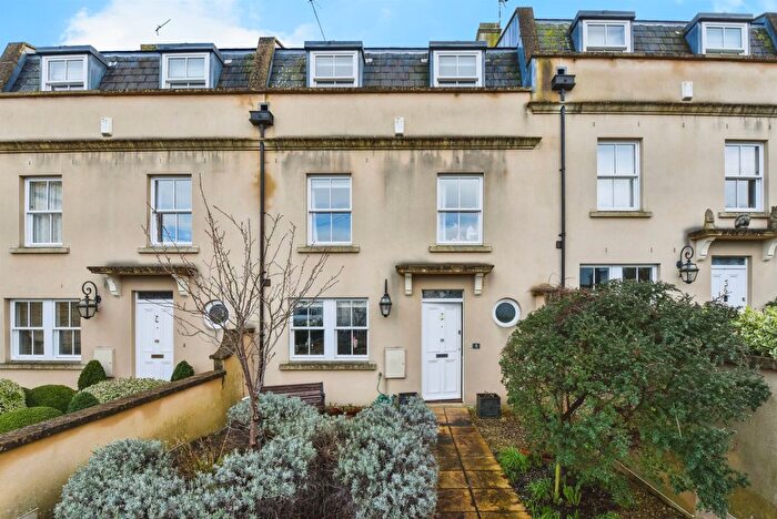 4 Bedroom Detached House For Sale In The Prospect, Trowbridge, BA14