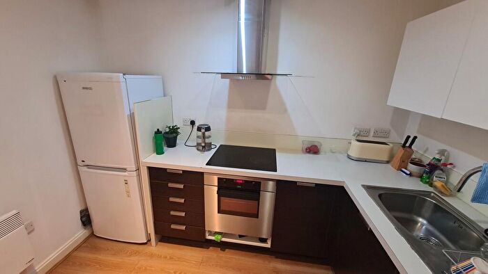 2 Bedroom Apartment To Rent In Southside, St Johns Walk, B5