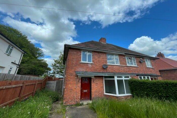 3 Bedroom Property To Rent In Beauvale Drive, Ilkeston, DE7