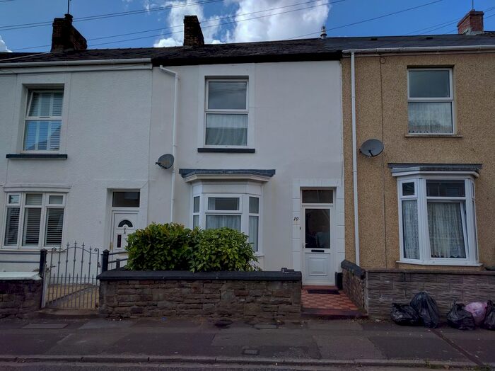 4 Bedroom Property To Rent In Phillips Parade, Brynmill, Swansea, SA1