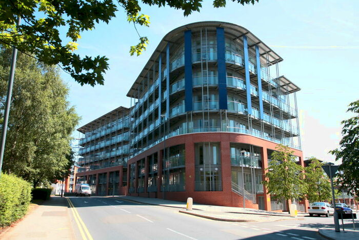 2 Bedroom Apartment To Rent In Park Central, B15