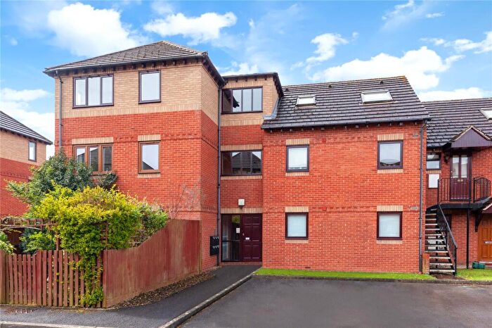 2 Bedroom Apartment For Sale In Varsity Place, New Hinksey, OX1