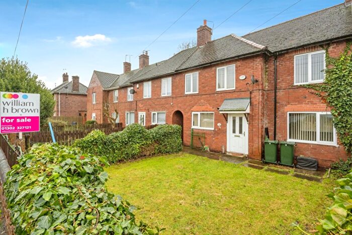 3 Bedroom Terraced House For Sale In Holmes Carr Road, New Rossington, Doncaster, DN11