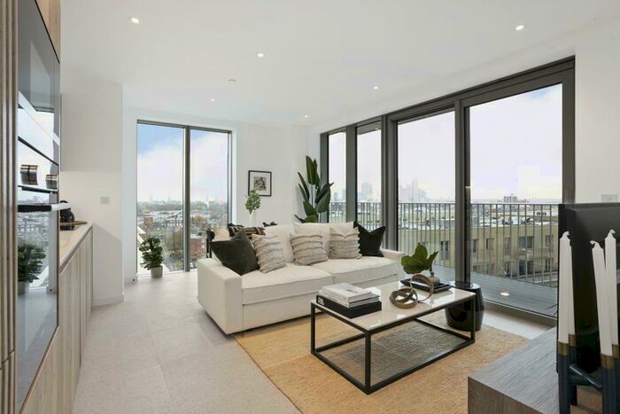 1 Bedroom Apartment To Rent In Jacquard Point, Tapestry Way, E1