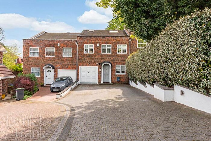 5 Bedroom Terraced House For Sale In Hazelwood, Loughton, IG10