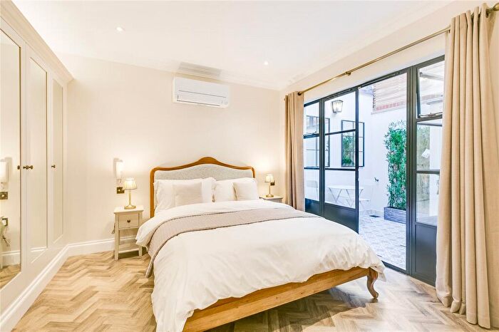 2 Bedroom Apartment To Rent In Duchess Court, Dinsmore Road, London, SW12