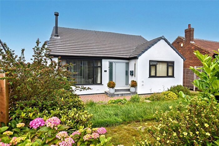 2 Bedroom Bungalow For Sale In Holly Avenue, Cookridge, Leeds, LS16