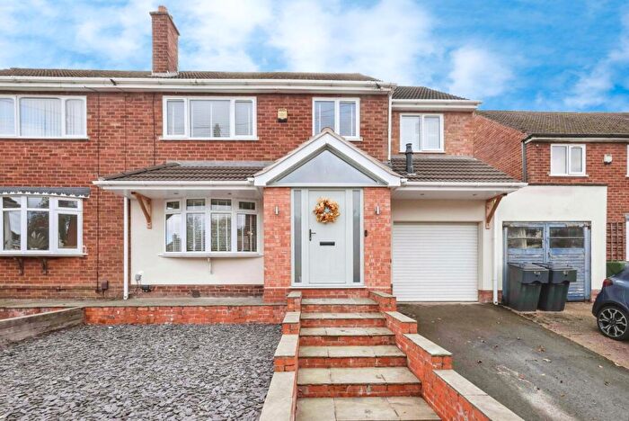 4 Bedroom Semi Detached House For Sale In Belmont Road, Birmingham, West Midlands, B45