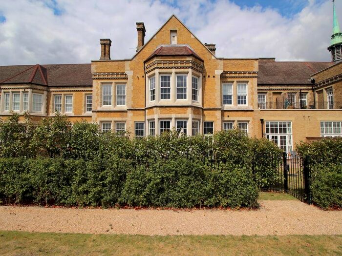 3 Bedroom Terraced House To Rent In East Wing, Chapel Drive, Dartford, Kent, DA2