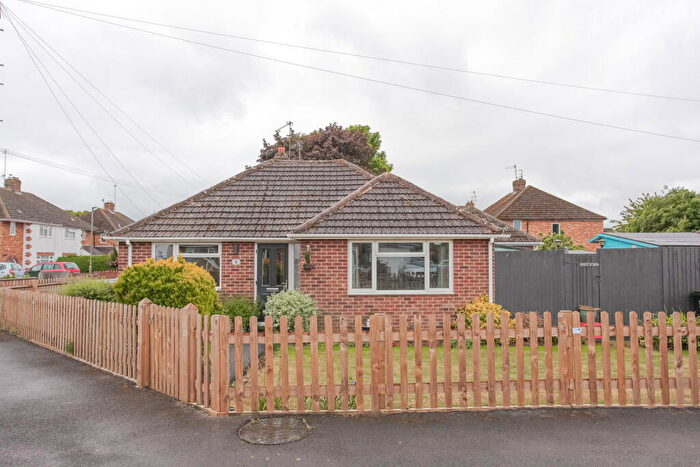 2 Bedroom Semi-Detached Bungalow For Sale In Denchfield Road, Banbury, OX16