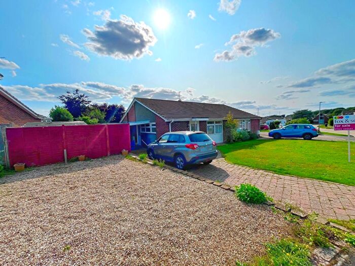 2 Bedroom Semi-detached Bungalow For Sale In Glynleigh Drive, Polegate, BN26