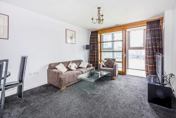 1 Bedroom Flat To Rent In Lombard Road London, SW11