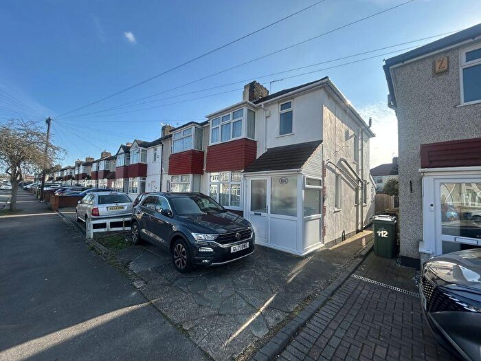 3 Bedroom Semi-Detached House For Sale In Brent Lane, Dartford, DA1