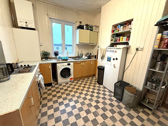 5 Bedroom Maisonette To Rent In , Worrall Road, Bristol, BS8