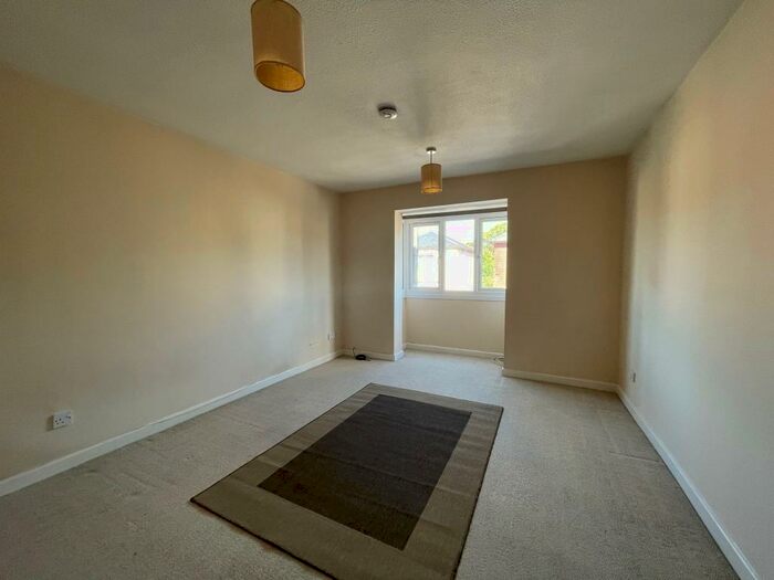 Apartment To Rent In Portswood, Southampton, SO14