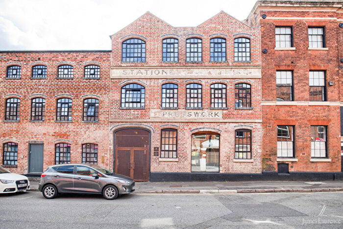 3 Bedroom Apartment To Rent In Comet Works, Princip Street, Birmingham, B4