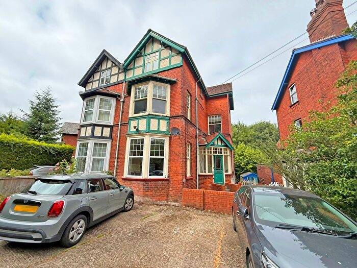 3 Bedroom Maisonette For Sale In Stepney Road, Scarborough, YO12
