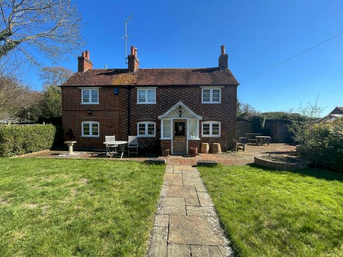 4 Bedroom Detached House For Sale In Peppard Road, Sonning Common, RG4