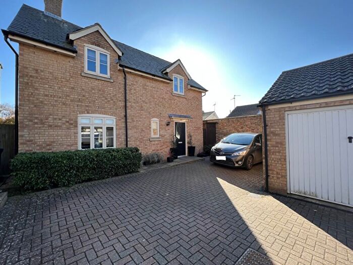 4 Bedroom Detached House For Sale In Hive End Court, Chatteris, Cambs, PE16