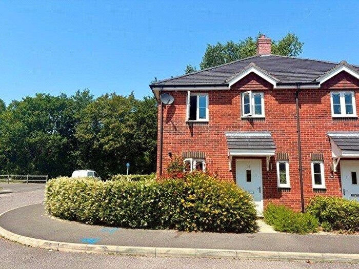 3 Bedroom Semi Detached House For Sale In Normandy Way, Havant, Hampshire, PO9
