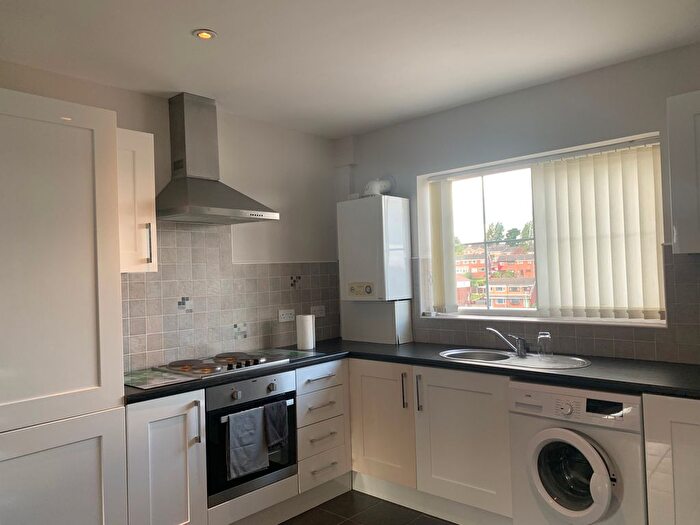 2 Bedroom Flat To Rent In Manor Fields Close, Rotherham, S61