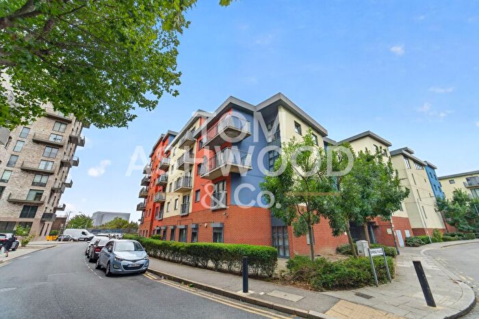 1 Bedroom Flat For Sale In Runnel Court, Barking, Spring Place, IG11