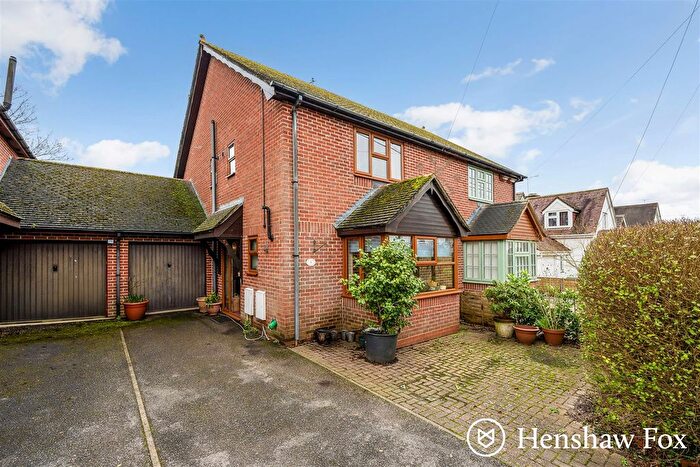 3 Bedroom Semi Detached House For Sale In New Road, Romsey, Hampshire, SO51