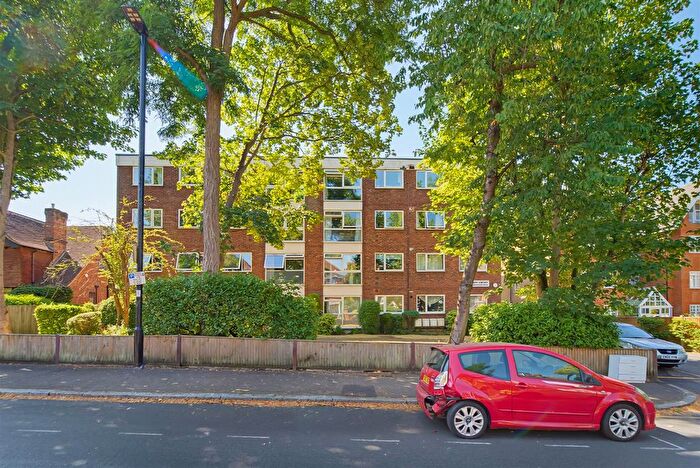 2 Bedroom Flat For Sale In Montpelier Road, Ealing, W5