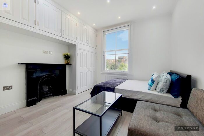 Studio To Rent In Hogarth Road, London, SW5