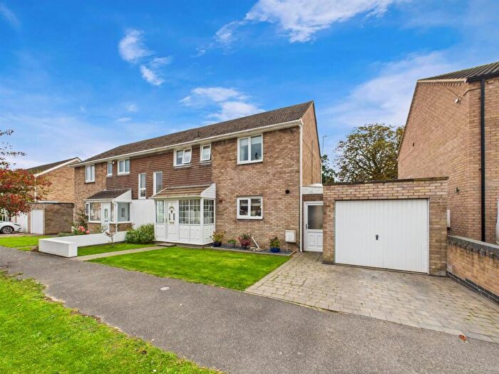 3 Bedroom Semi-Detached House For Sale In Provost Road, Manby, Louth, LN11