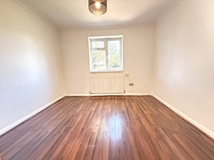 1 Bedroom Flat To Rent In Lady Margaret Road, Southall, UB1