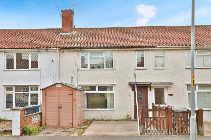 3 Bedroom Terraced House For Sale In Harmer Road, Norwich, NR3