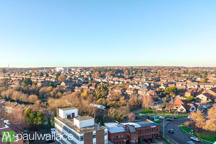 1 Bedroom Apartment To Rent In Burford Street, Hoddesdon, EN11