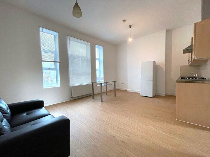 1 Bedroom Flat To Rent In Tulse Hill, London, SW2