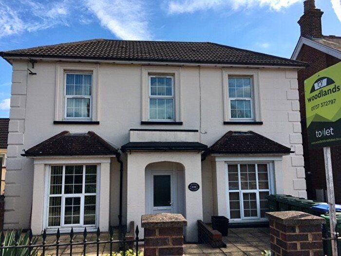 1 Bedroom Flat To Rent In Brighton Road, Redhill, RH1
